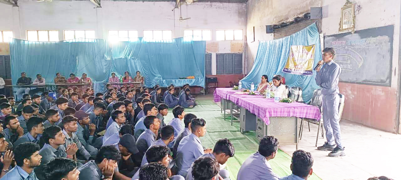 आईटीआई सकरी में नव कौशल पथ-नई राह कार्यक्रम