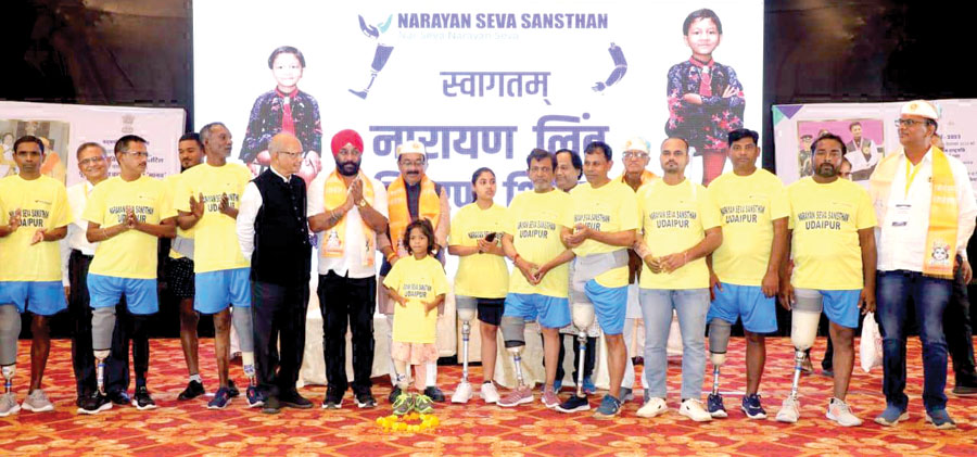 382 दिव्यांग अपने पांव चले