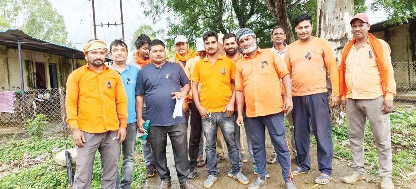 काली पट्टी लगाकर यूपीएस का विरोध