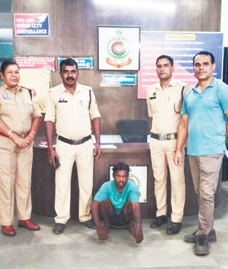 पत्नी की हत्या का फरार आरोपी गिरफ्तार