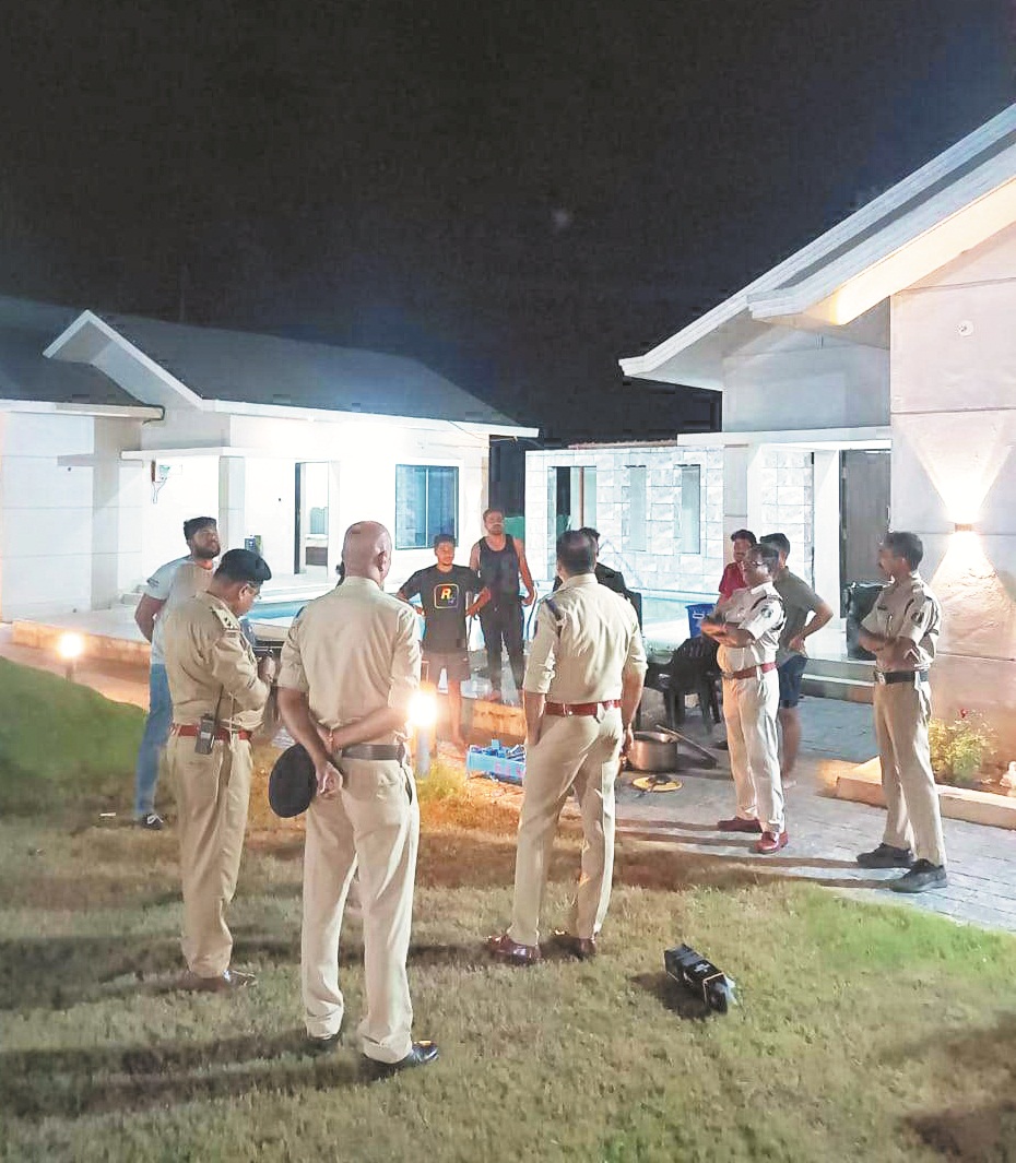 पालन नहीं करने पर रिसोर्ट संचालकों पर कार्रवाई