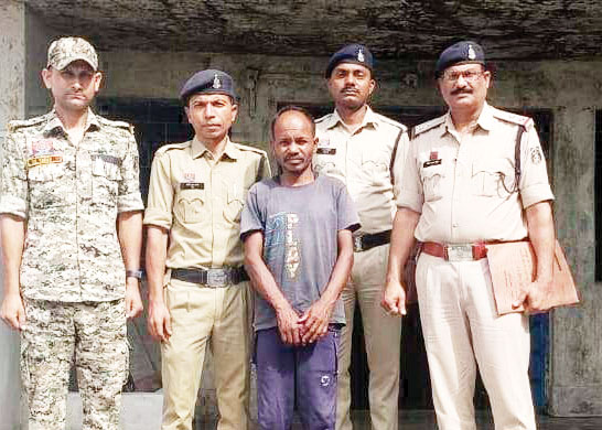 पत्नी की गला घोंटकर हत्या, आरोपी गिरफ्तार