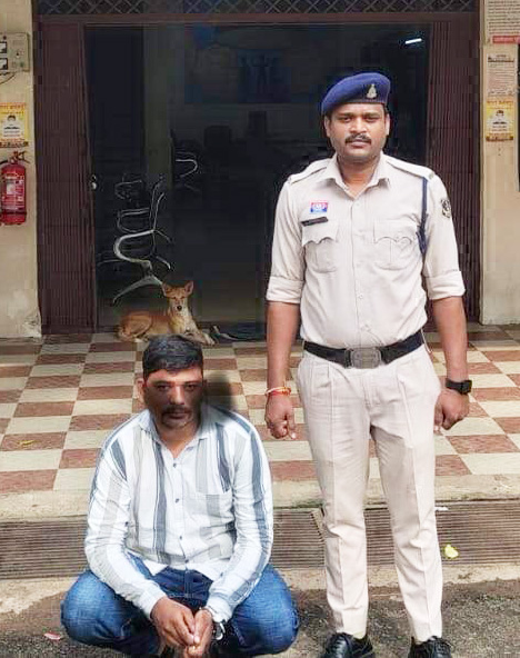 तलवार से वार, फरार आरोपी गिरफ्तार