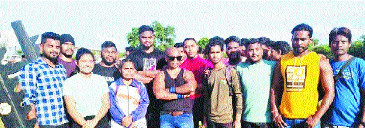 पावर लिफ्टिंग में खिलाडिय़ों ने दिखाया दमखम