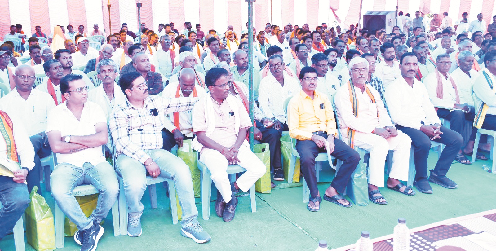 जिला सहकारी बैंकों में एटीएम लगाने की योजना