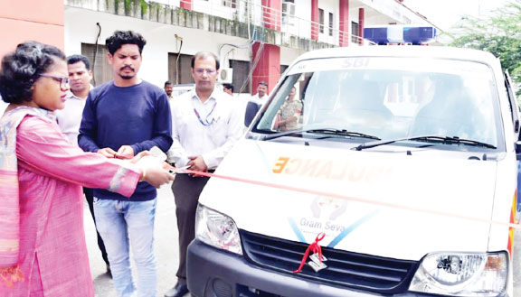कलेक्टर ने नई एबुंलेंस सेवा का किया शुभारंभ