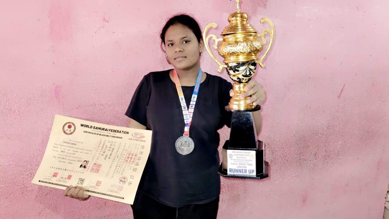 राष्ट्रीय समुराई में अविनाश को स्वर्ण व साक्षी साहू को रजत