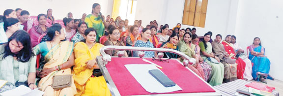 आरएसएस के सौ साल पूरे,महिला समन्वय खंड सारंगढ़ का परिचय वर्ग