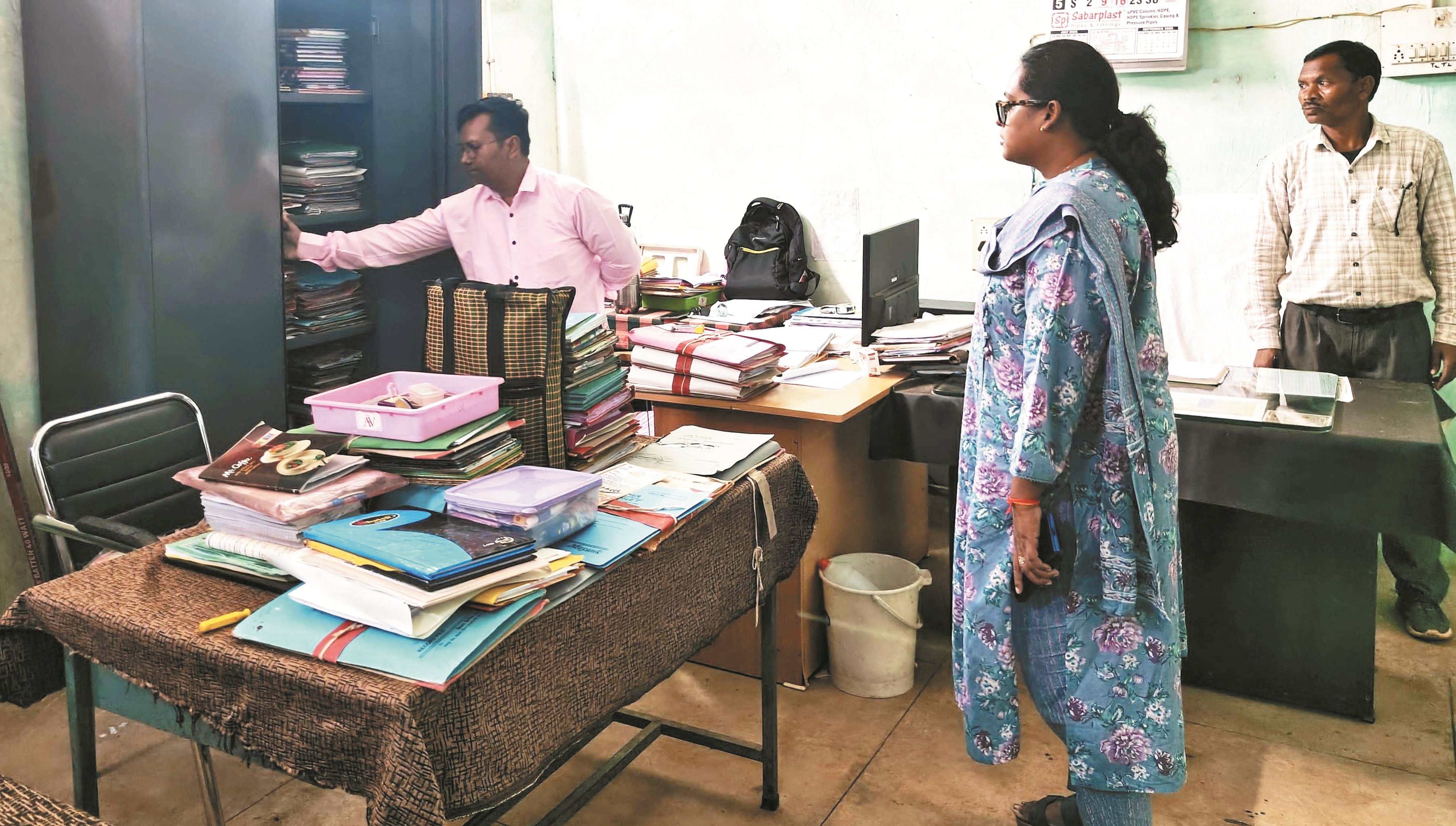 दिखा सफाई का अभाव, शोकॉज नोटिस