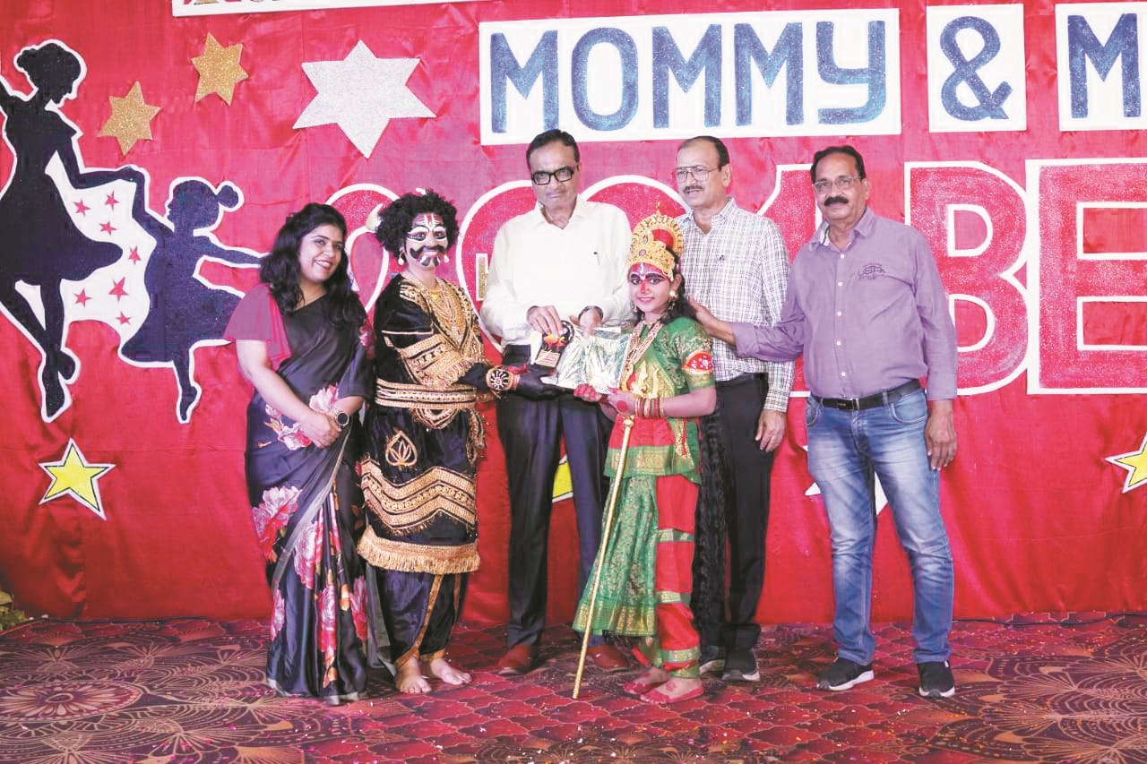 युगांतर में मम्मी एंड मी डांस कॉम्पिटिशन