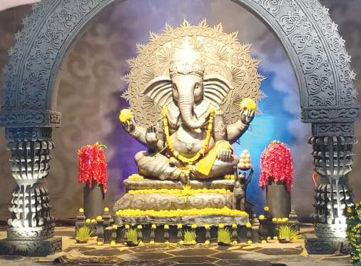 ध्यान मुद्रा में गणपति ध्यान मुद्रा में गणपति