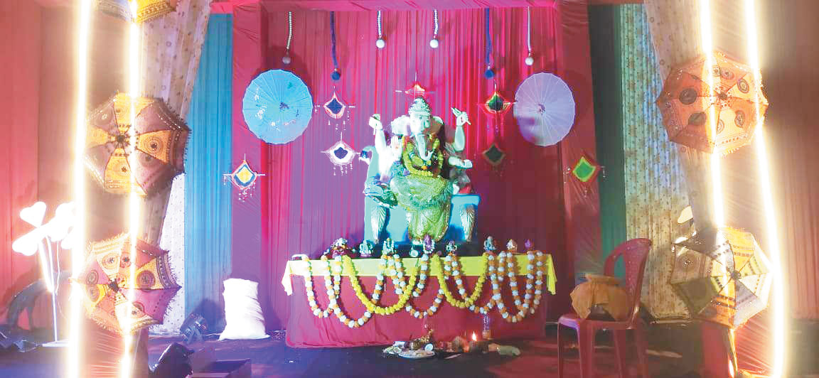 पूर्वी तट रेल्वे बचेली के रेल्वे इंस्टिट्यूट में पहली बार विराजे गणपति पूर्वी तट रेल्वे बचेली के रेल्वे इंस्टिट्यूट में पहली बार विराजे गणपति