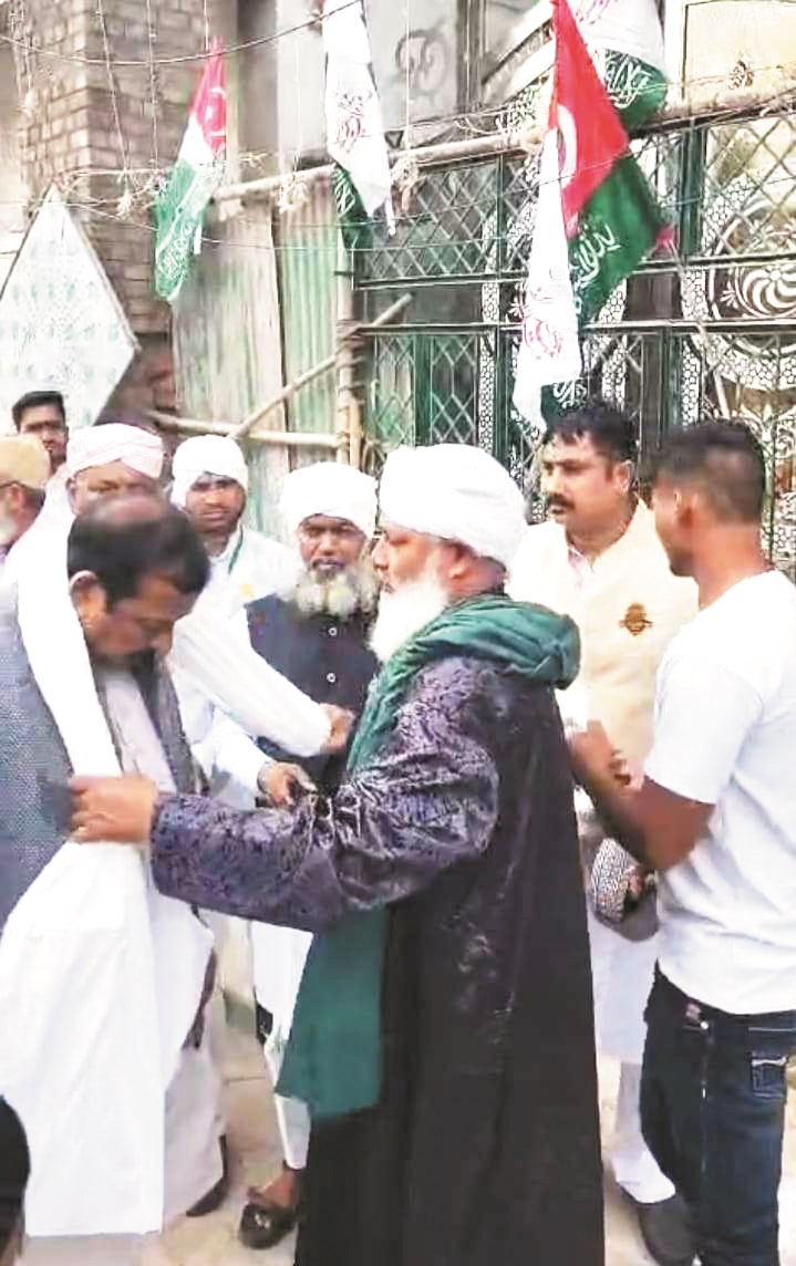 सांसद विजय बघेल ने मुस्लिम समाज को ईद-ए-मिलादुन्नबी की दी मुबारकबाद सांसद विजय बघेल ने मुस्लिम समाज को ईद-ए-मिलादुन्नबी की दी मुबारकबाद