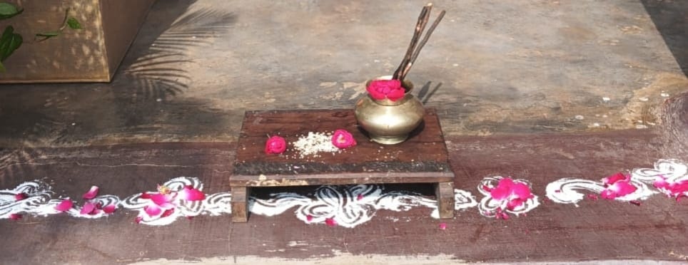 पितृ पक्ष शुरू, तर्पण के लिए दोपहर का समय उपयुक्त पितृ पक्ष शुरू, तर्पण के लिए दोपहर का समय उपयुक्त