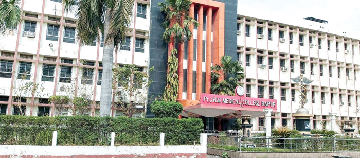 मेडिकल कॉलेज छात्रावास निर्माण पर विवाद,जिम्मेदारों पर होगी कार्रवाई की शर्त पर 61.39 करोड़ की पुनरीक्षित स्वीकृति