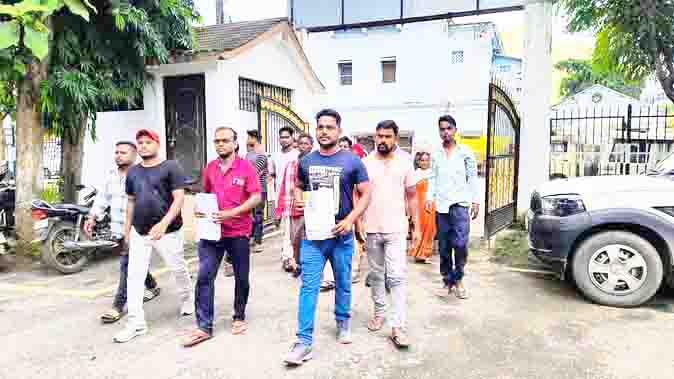 सरपंच के इशारे पर मकान टैक्स वसूली का आरोप