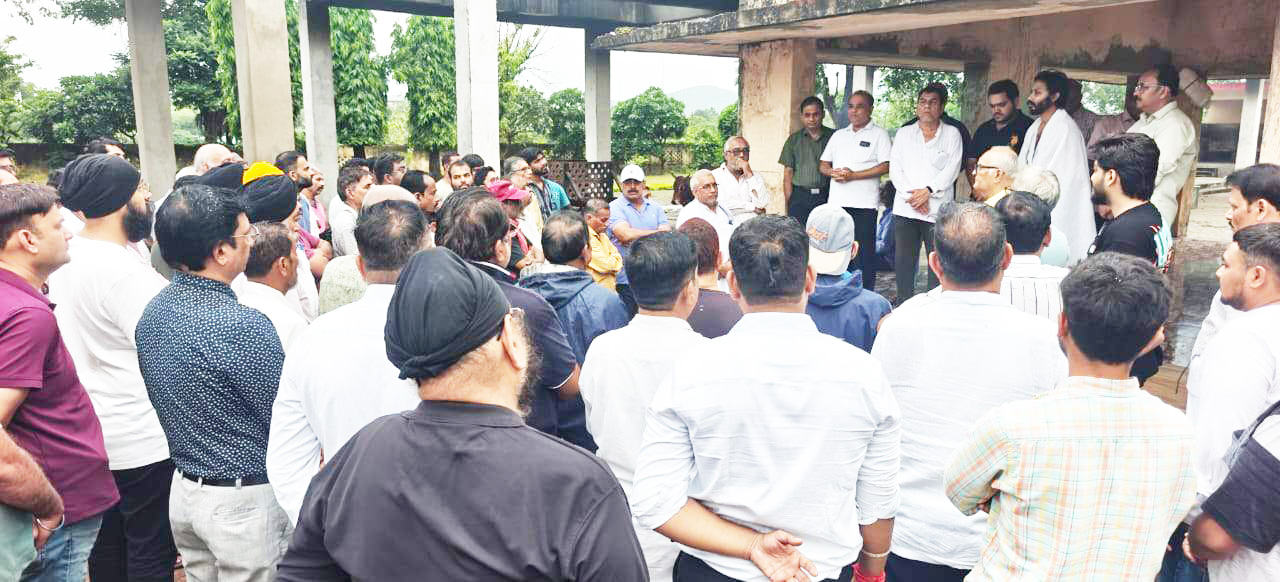 मुकुल झा को दी अंतिम विदाई