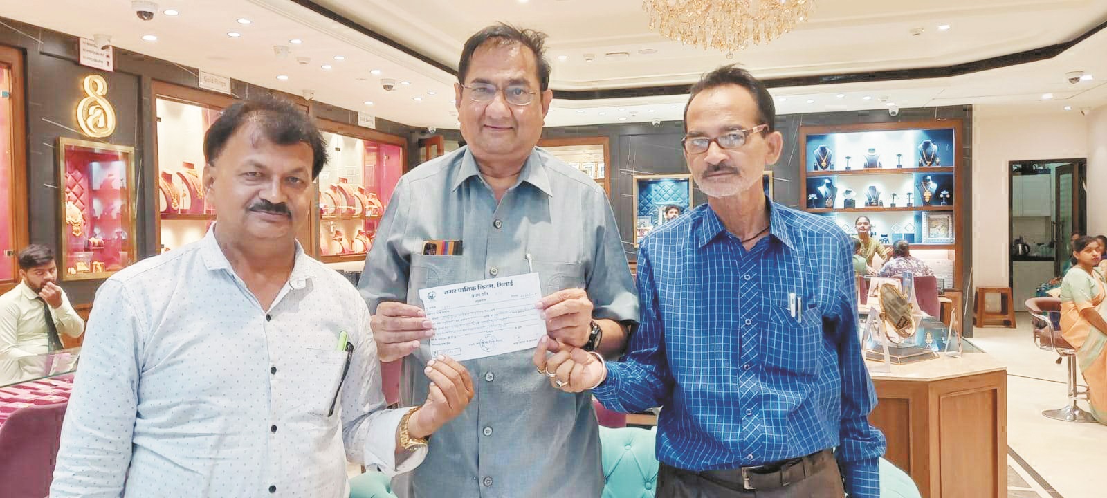 गंदगी फैलाने वाले कारोबारियों पर जुर्माना