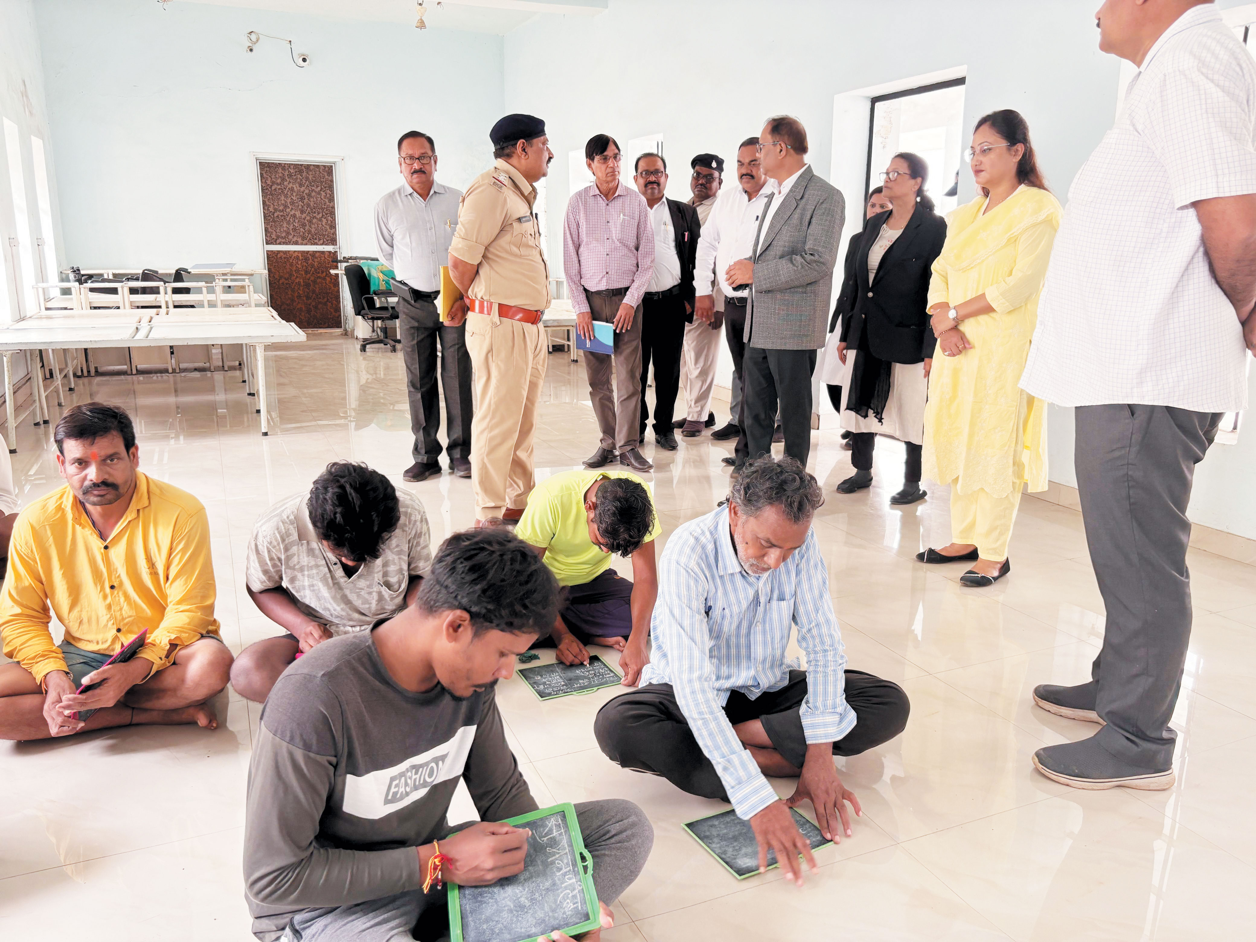 जिला जेल बलौदाबाजार का निरीक्षण