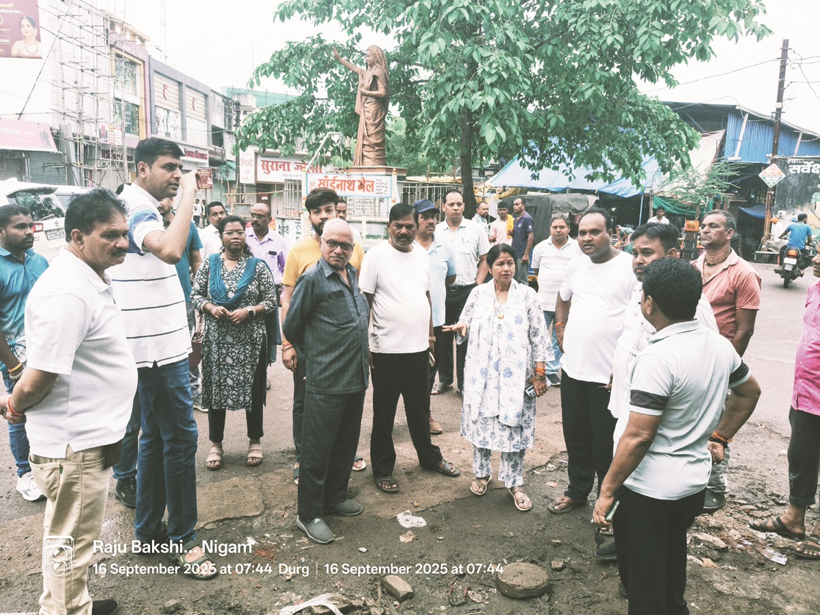 इंदिरा मार्केट में त्योहारी सीजन की तैयारी, पसरा वालों के लिए मार्किंग के निर्देश