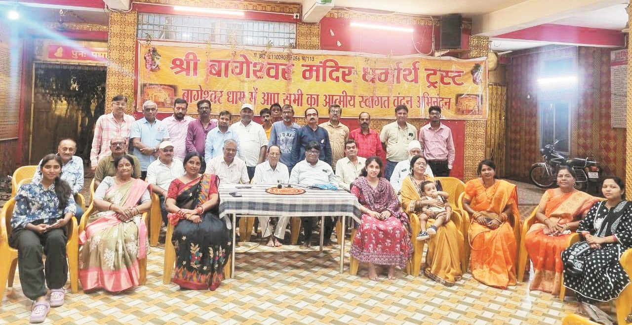 पदयात्रियों की मंदिर भवन में की जाएगी सेवा बैठक लेकर बनाई कार्यकारिणी