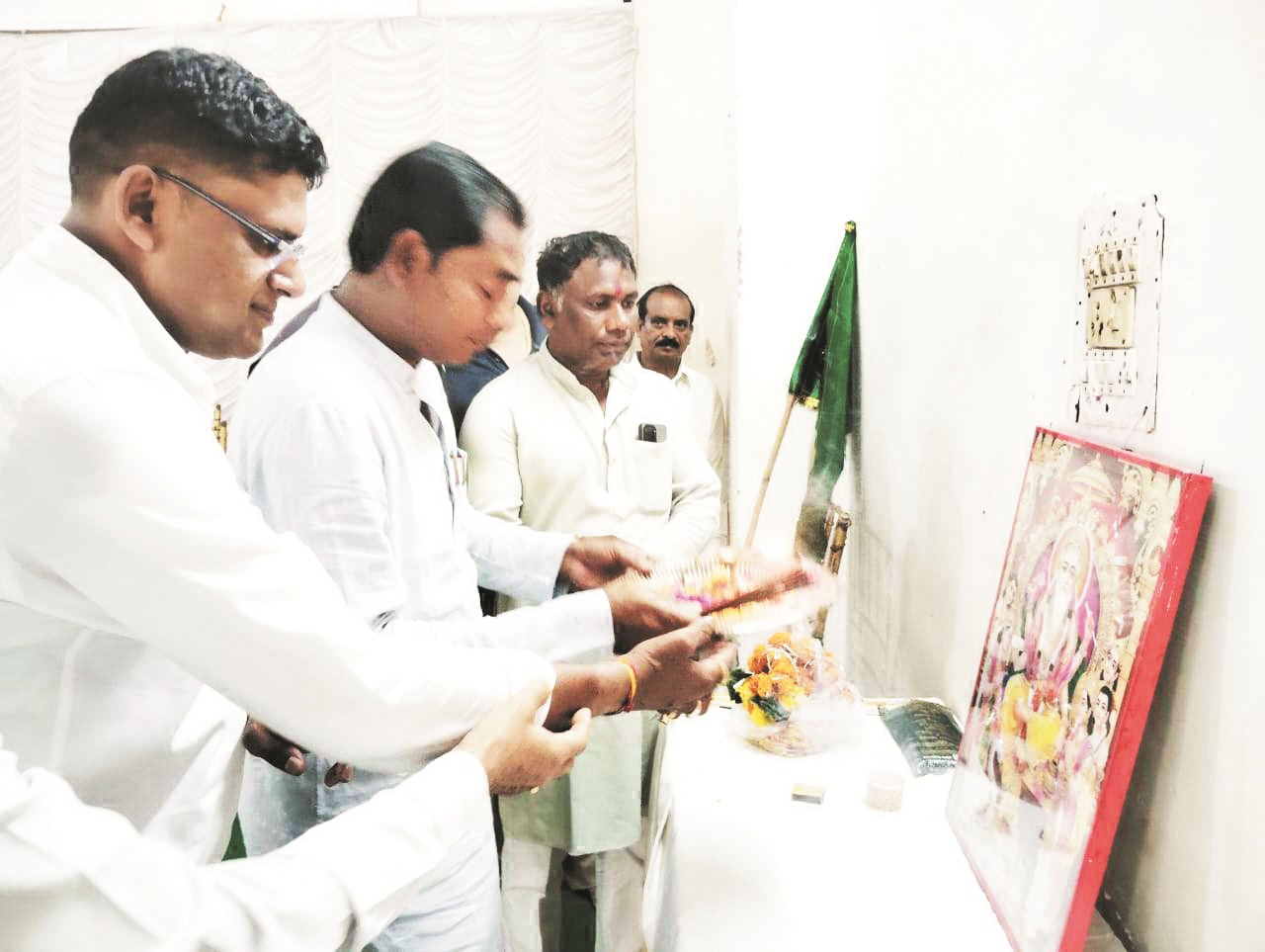 भिलाई-चरौदा में विश्वकर्मा पूजा और कर्मवीरों का सम्मान