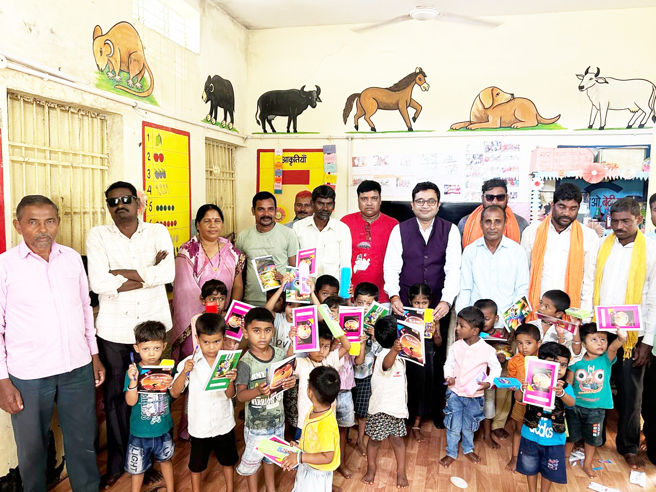 मोदी का जन्मदिवस बच्चों के साथ मनाया