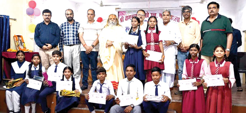 लाखे जयंती पर पत्रकारों, विद्यार्थियों का हुआ सम्मान