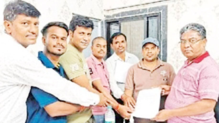 हड़ताल खत्म : 33 दिन बाद एनएचएम कर्मियों ने रात एक बजे तक दी ज्वाइनिंग