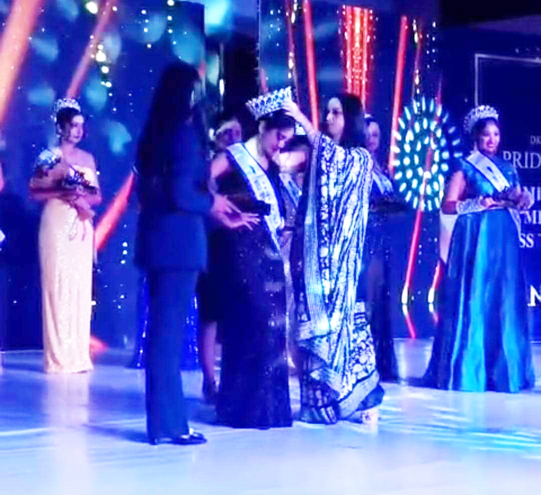 बस्तर की पंक्ति बेदरकर बनीं मिस टीन इंडिया