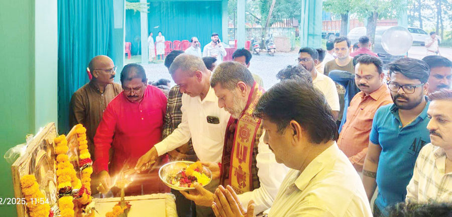 विधायक किरण देव ने पदयात्री सेवा केंद्रों का किया उद्घाटन