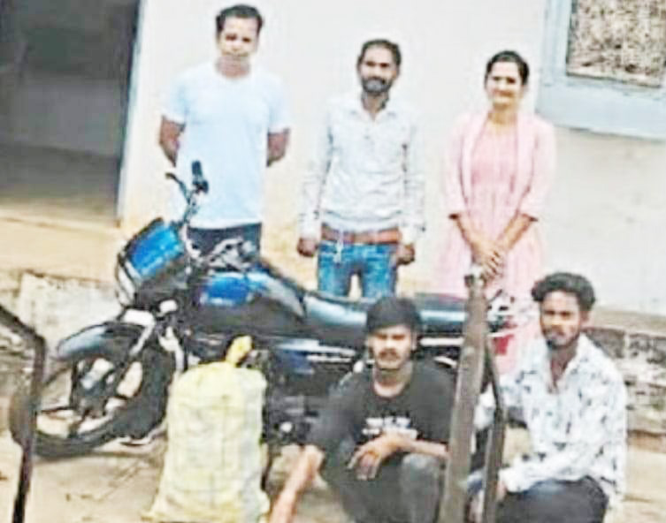 मुख्य शराब तस्कर अभी भी पुलिस पकड़ से बाहर