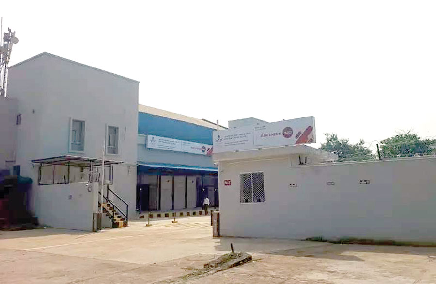 माना एयरपोर्ट पर घरेलू हवाई मालवहन सेवा शुरू