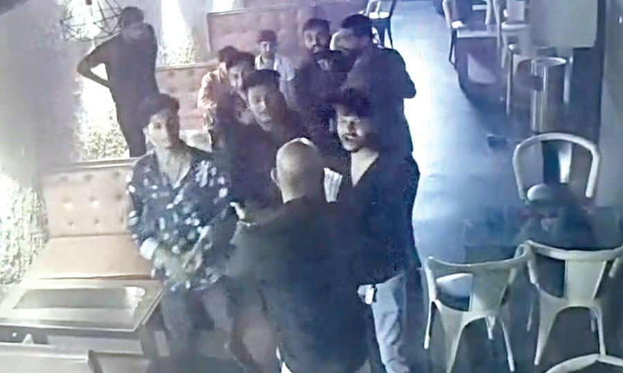   पुलकित और विकास के बीच महादेव सट्टे के 28 लाख के लेन-देन के विवाद में अज्जू पर हमला