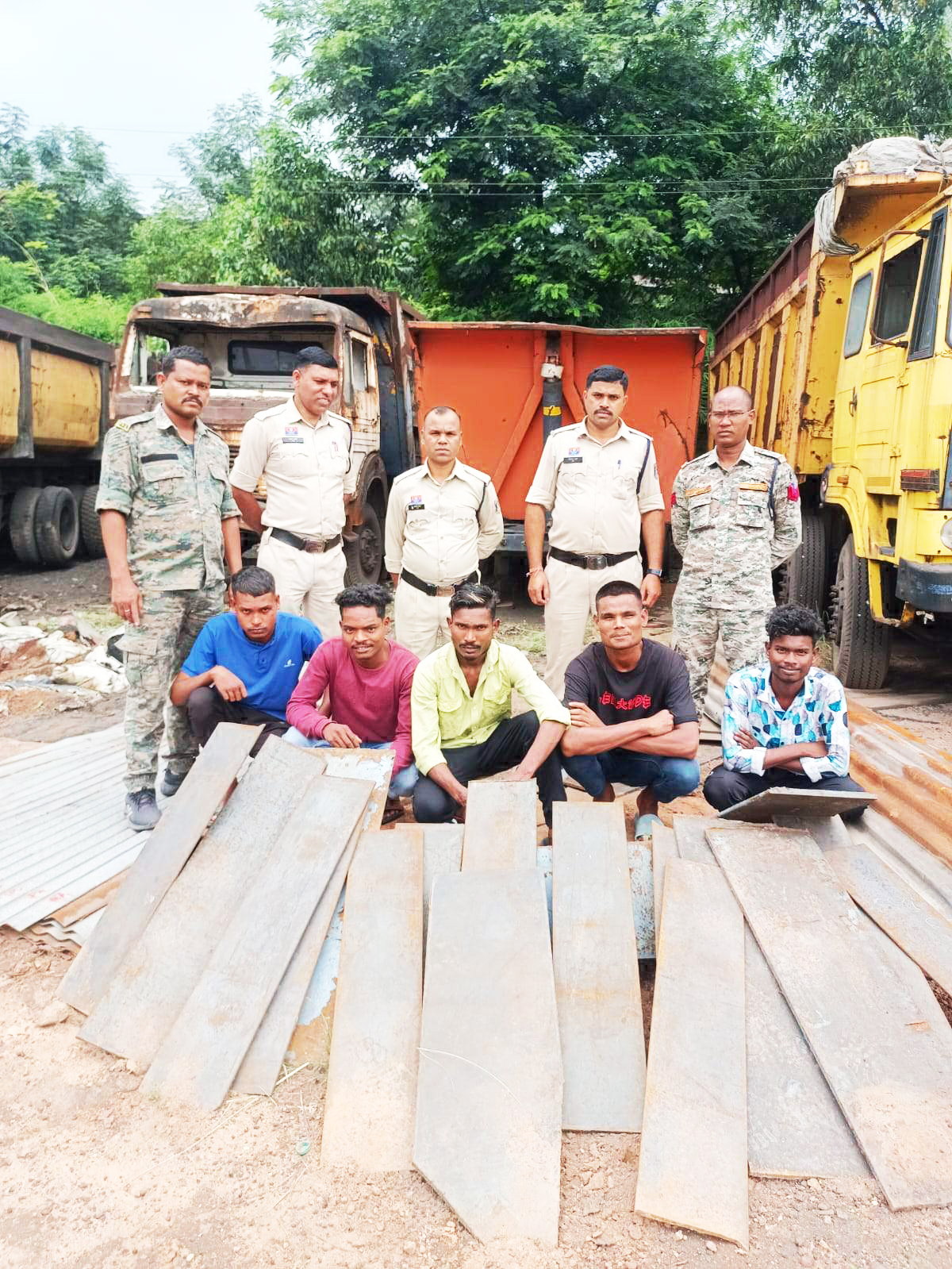 प्लांट से लोहे प्लेट चोरी के साथ पांच आरोपी गिरफ्तार