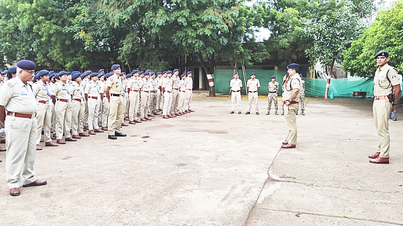 150 प्रशिक्षुक पीएसआई  मां बम्लेश्वरी डोंगरगढ़ मेला ड्यूटी के लिए रवाना