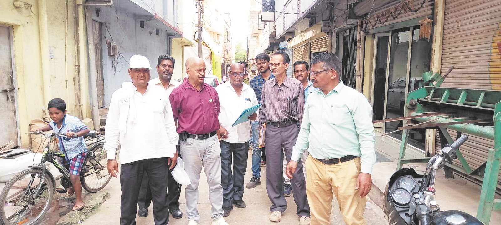 संपत्ति कर बकायेदारों पर कुर्की