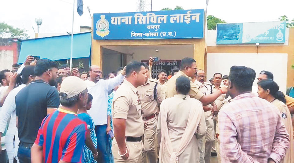 राम मंदिर जाने वाले मार्ग पर दबंगों का कब्जा, सीमांकन में गड़बड़ी का आरोप