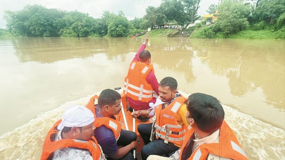 बाढ़ आपदा से बचाव के लिए  मॉक ड्रिल