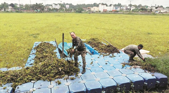 188 बटालियन सीआरपीएफ व नपा टीम का स्वच्छता अभियान