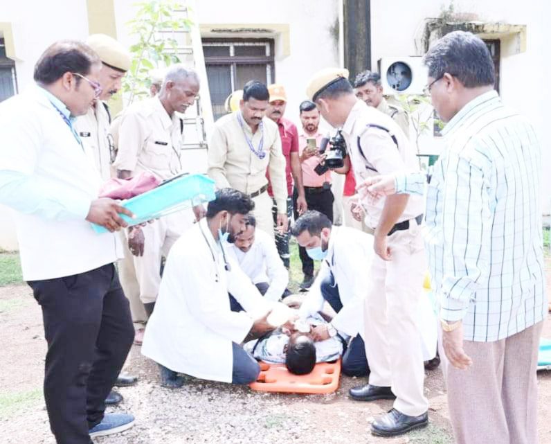 जीवंत राहत और बचाव का प्रदर्शन