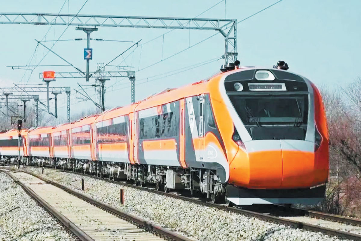 उधना से रवाना हुई अमृत भारत एक्सप्रेस आधी रात रायपुर से गुजरेगी, 5 से नियमित