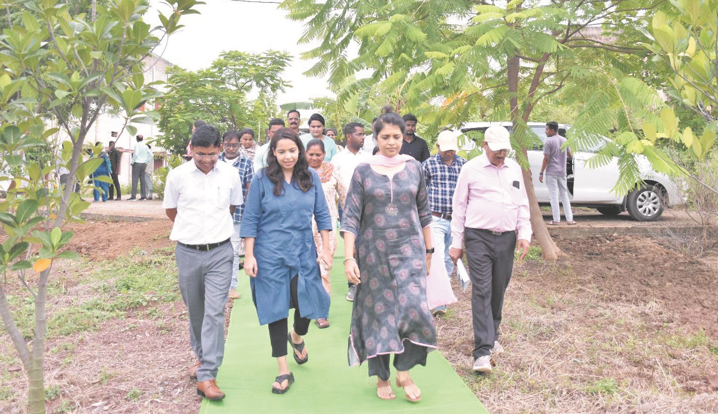 प्रमुख सचिव ने कार्यों का किया निरीक्षण