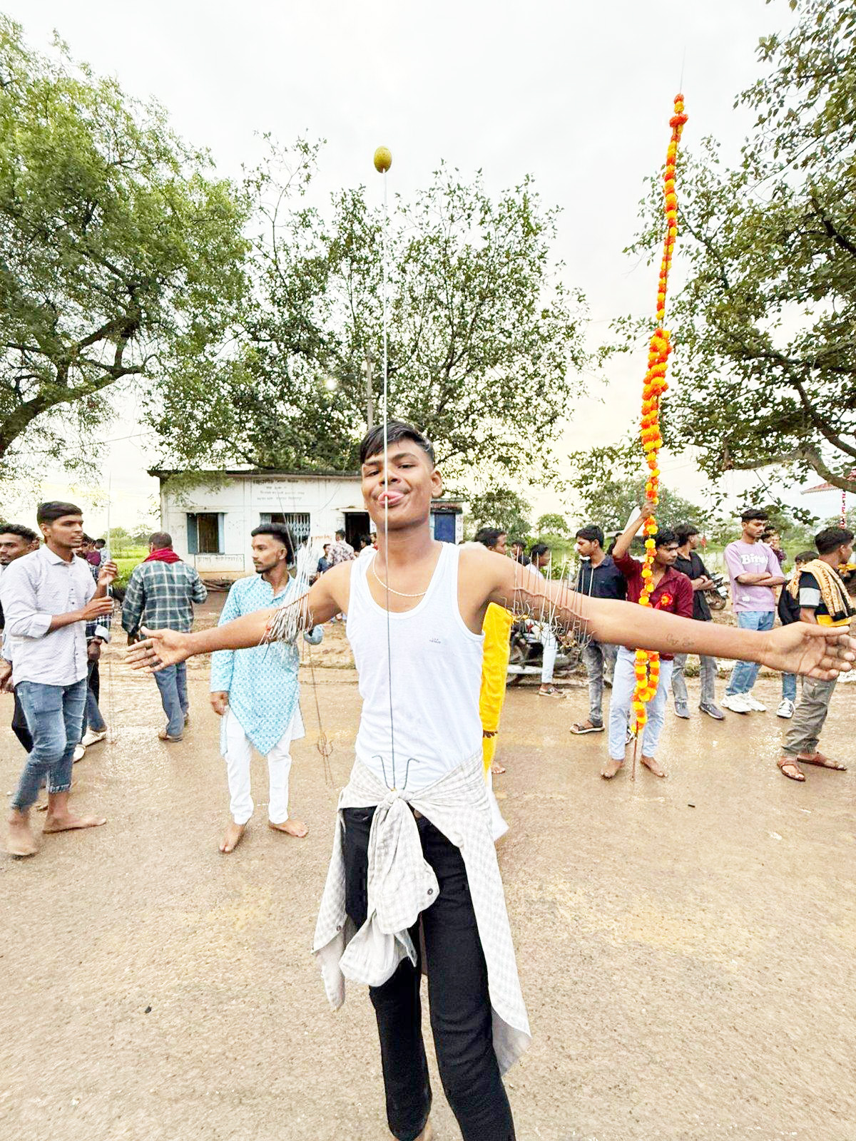 चंडी माता उत्सव  में पहुंचे ज्योति और सुभाष जालान