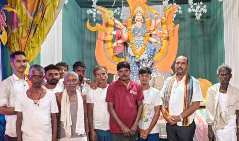 माता-पिता की सेवा करने के बाद ही भगवान  की सेवा स्वीकार होती है-योगेश