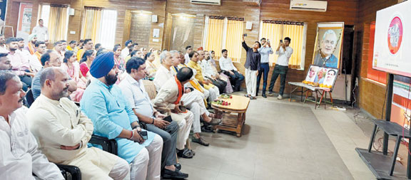 भाजपा क्षेत्रीय संगठन मंत्री जामवाल व साय ने सुनी मन की बात