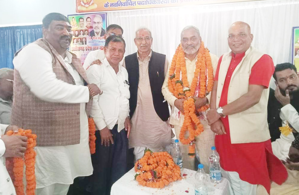 कोपरा में सामाजिक पदाधिकारियों का स्वागत