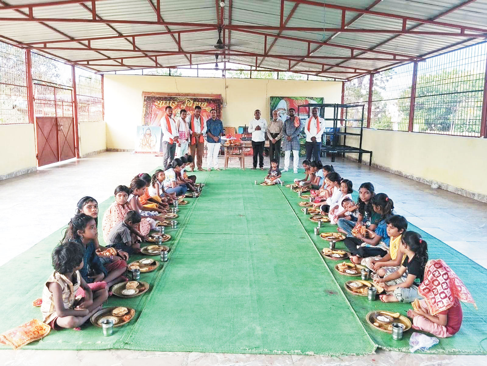 हिंदू संगम स्थल में कन्या भोज