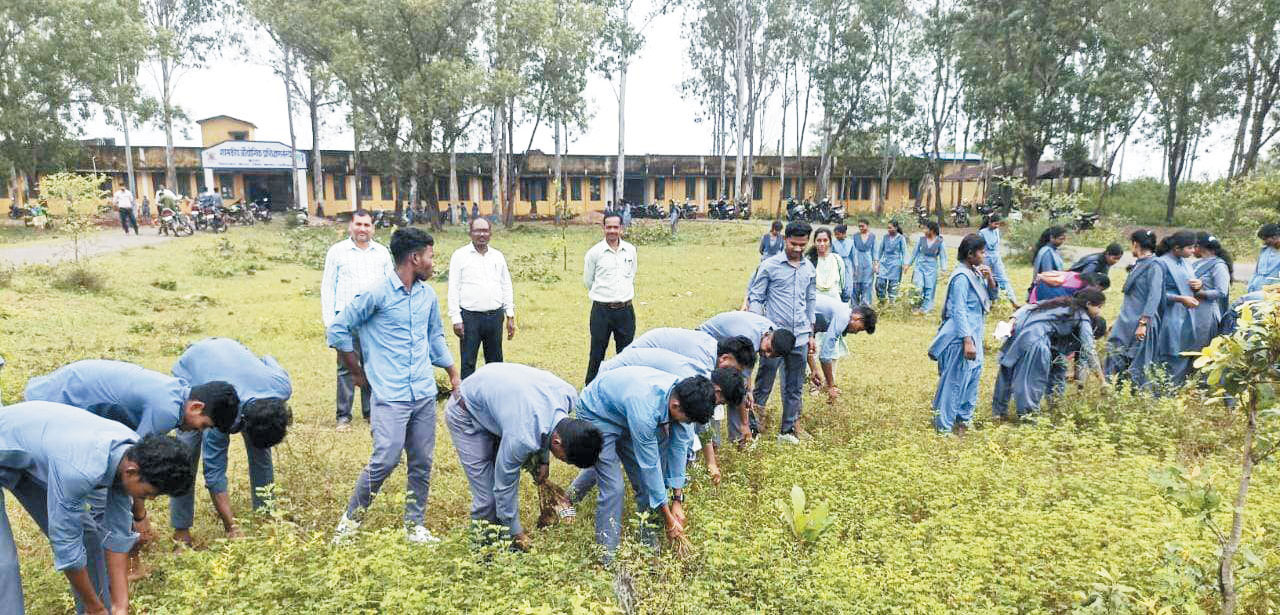 आईटीआई बस्तर में चलाया स्वच्छता अभियान
