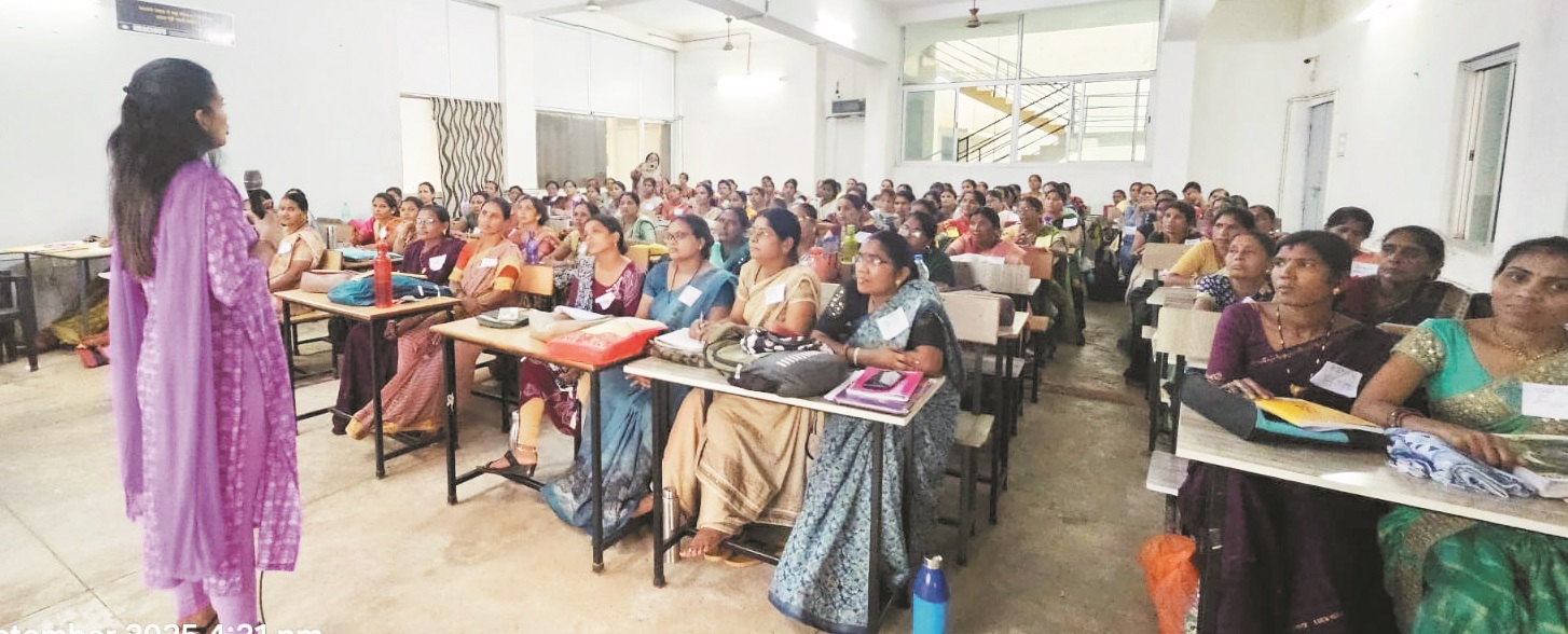 अभनपुर में ‘पोषण भी-पढ़ाई भी’ पर कार्यशाला